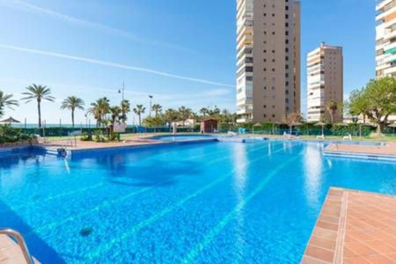 Playamar Waterfront Exclusive Apartment And Views Tower 2 Fl 14 Torremolinos Exterior photo