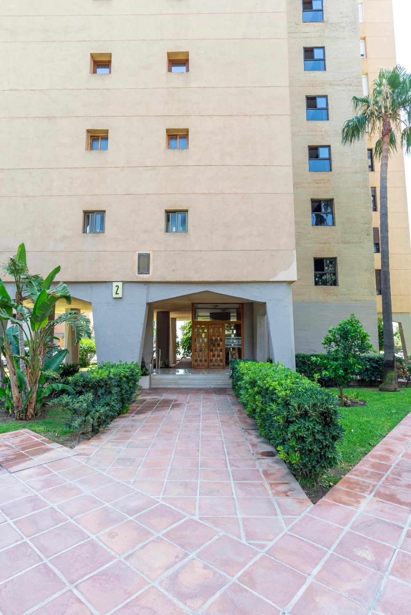 Playamar Waterfront Exclusive Apartment And Views Tower 2 Fl 14 Torremolinos Exterior photo